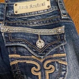 Rock Revival Gwen Easy Straight 27 X 34